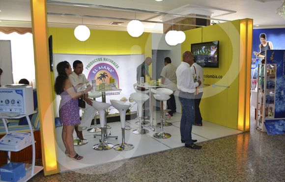 STAND Laboratorios El Mana