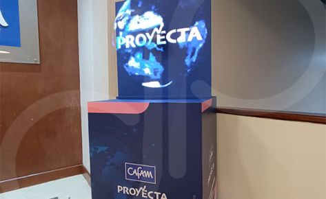 Tótem holográfico 3D